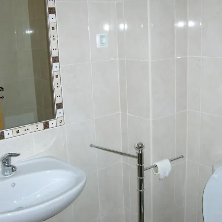 2 Bedroom 5 Min From Falesia And Close To Center H דירה *