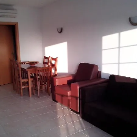 Апартаменты 2 Bedroom 5 Min From Falesia And Close To Center H Албуфейра