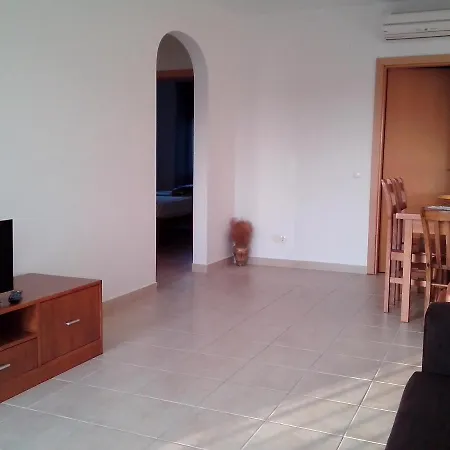 Апартаменты 2 Bedroom 5 Min From Falesia And Close To Center H Албуфейра